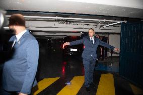 Convoy Carrying Kim Kardashian Arrives At The Ritz - Paris