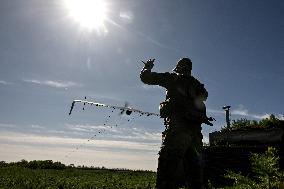 Ukrainian UAV pilots operate Domakha reconnaissance drone in Donetsk region