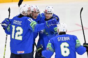 ICE HOCKEY WC SLOVENIA-LATVIA