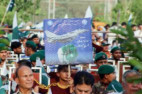 Citizens Join Gratitude Celebration - Pakistan