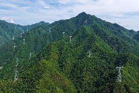 Green Energy Crosses Qinling Mountains in Hanzhong
