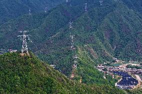 Green Energy Crosses Qinling Mountains in Hanzhong