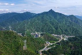 Green Energy Crosses Qinling Mountains in Hanzhong