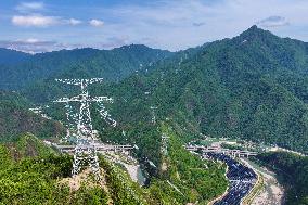 Green Energy Crosses Qinling Mountains in Hanzhong