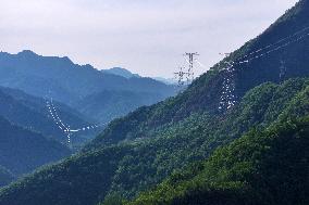 Green Energy Crosses Qinling Mountains in Hanzhong