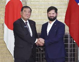 Japan-Chile talks in Tokyo