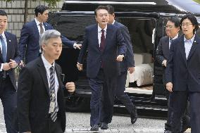 Ex-S. Korean President Yoon attends trial