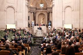 Francois Bayrou at 30th anniversary of the programme " La main a la pate " - Paris