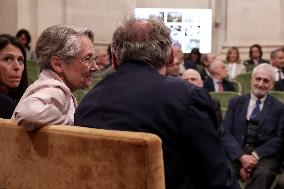 Francois Bayrou at 30th anniversary of the programme " La main a la pate " - Paris