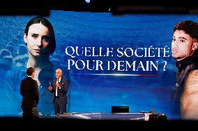 Emmanuel Macron on a special program of TF1 - Saint Denis