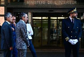 Emmanuel Macron visite l'Etat major interministériel de lutte contre la criminalité organisée (EMCO), à Nanterre