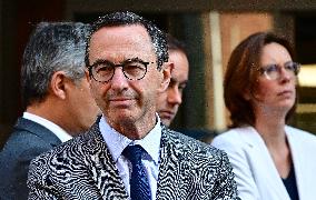 Emmanuel Macron visite l'Etat major interministériel de lutte contre la criminalité organisée (EMCO), à Nanterre