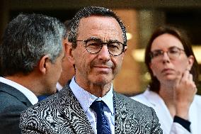 Emmanuel Macron visite l'Etat major interministériel de lutte contre la criminalité organisée (EMCO), à Nanterre