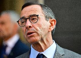Emmanuel Macron visite l'Etat major interministériel de lutte contre la criminalité organisée (EMCO), à Nanterre
