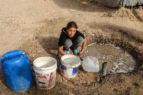 Displaced Palestinian Children - Gaza