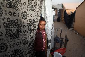 Displaced Palestinian Children - Gaza