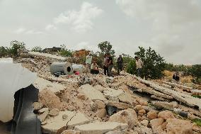 Israeli Forces Demolish Hebron Family's Home - Palestine