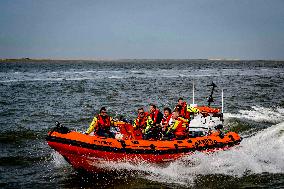 Princess Beatrix s Visit to Sea Rescue Society - Stellendam