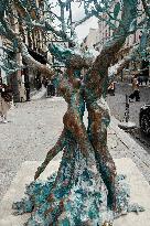 Vital Impulse - Andrea Roggi s Sculptures in Paris