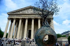 Vital Impulse - Andrea Roggi s Sculptures in Paris