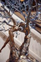 Vital Impulse - Andrea Roggi s Sculptures in Paris
