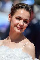 Sound Of Falling Red Carpet NG