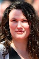 Sound Of Falling Red Carpet NG