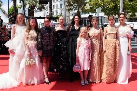 Sound Of Falling Red Carpet NG