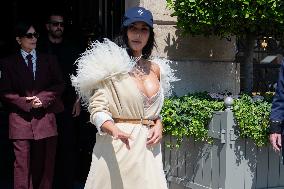 Kim Kardashion Leaves Hotel Ritz - Paris