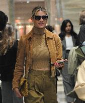 Michelle Hunziker Shopping - Milan