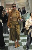Michelle Hunziker Shopping - Milan