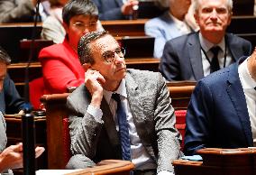 French Politics Address Questions At Senate - Paris