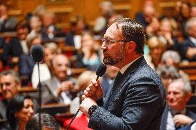 French Politics Address Questions At Senate - Paris