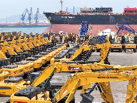 Chinese Excavators Export