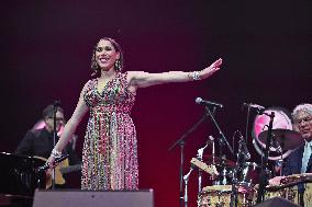 Pink Martini In Concert At The Accor Arena - Paris
