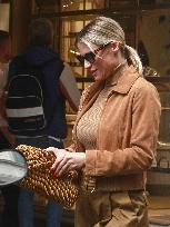 Michelle Hunziker Out - Milan