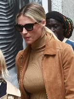Michelle Hunziker Out - Milan
