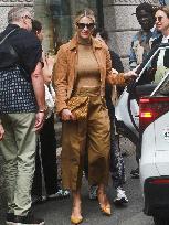 Michelle Hunziker Out - Milan