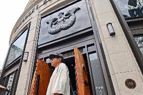 Starbucks Reserve Roastery in Shanghai