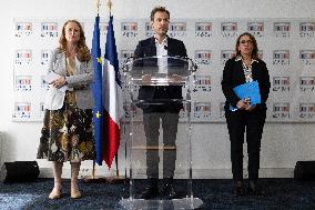 Committee of Inquiry into prevention of violence in schools gives a press conference - Paris RL