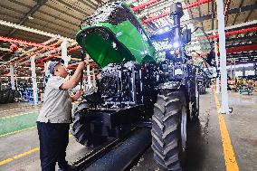 Chinese Agricultural Machinery Tractors Export To Russia