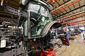 Chinese Agricultural Machinery Tractors Export To Russia