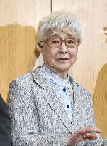 Relatives of abductees meet with new U.S. ambassador