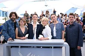 Cannes Qui Brille Au Combat Photocall AM