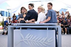 Cannes Qui Brille Au Combat Photocall AM