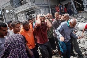 At Least 65 Palestinians Killed in Israeli Air Strikes - Gaza