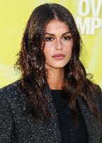 Overcompensating Premiere - LA