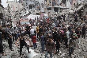 At Least 65 Palestinians Killed in Israeli Air Strikes - Gaza