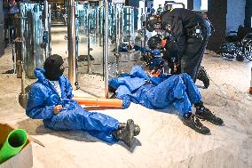 Protesters Occupy Maersk HQ - Rotterdam