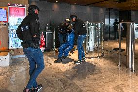 Protesters Occupy Maersk HQ - Rotterdam
